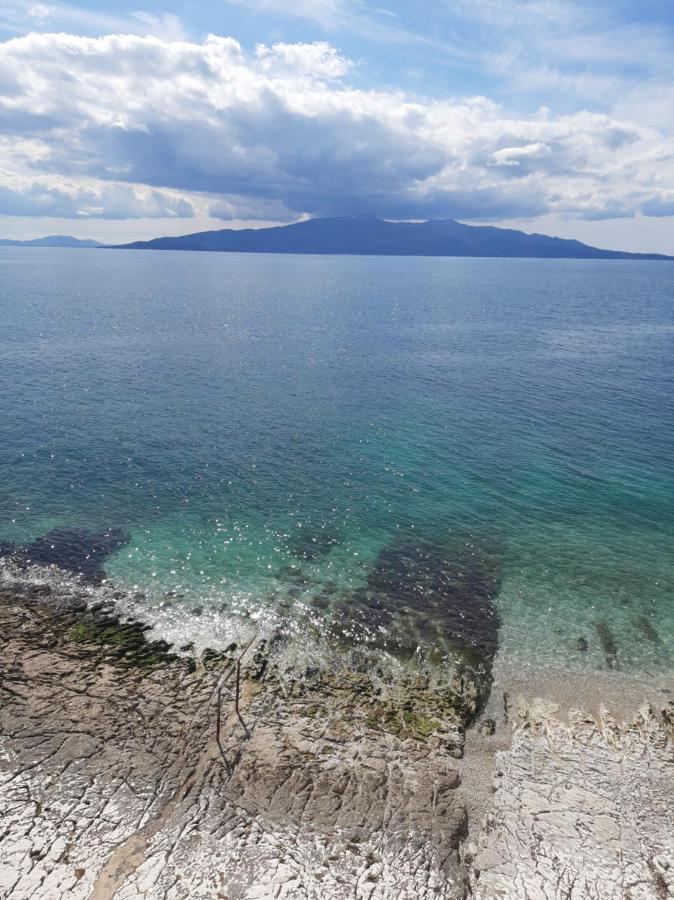 Rock Star-Pllakat Bed and Breakfast Sarandë Exteriör bild