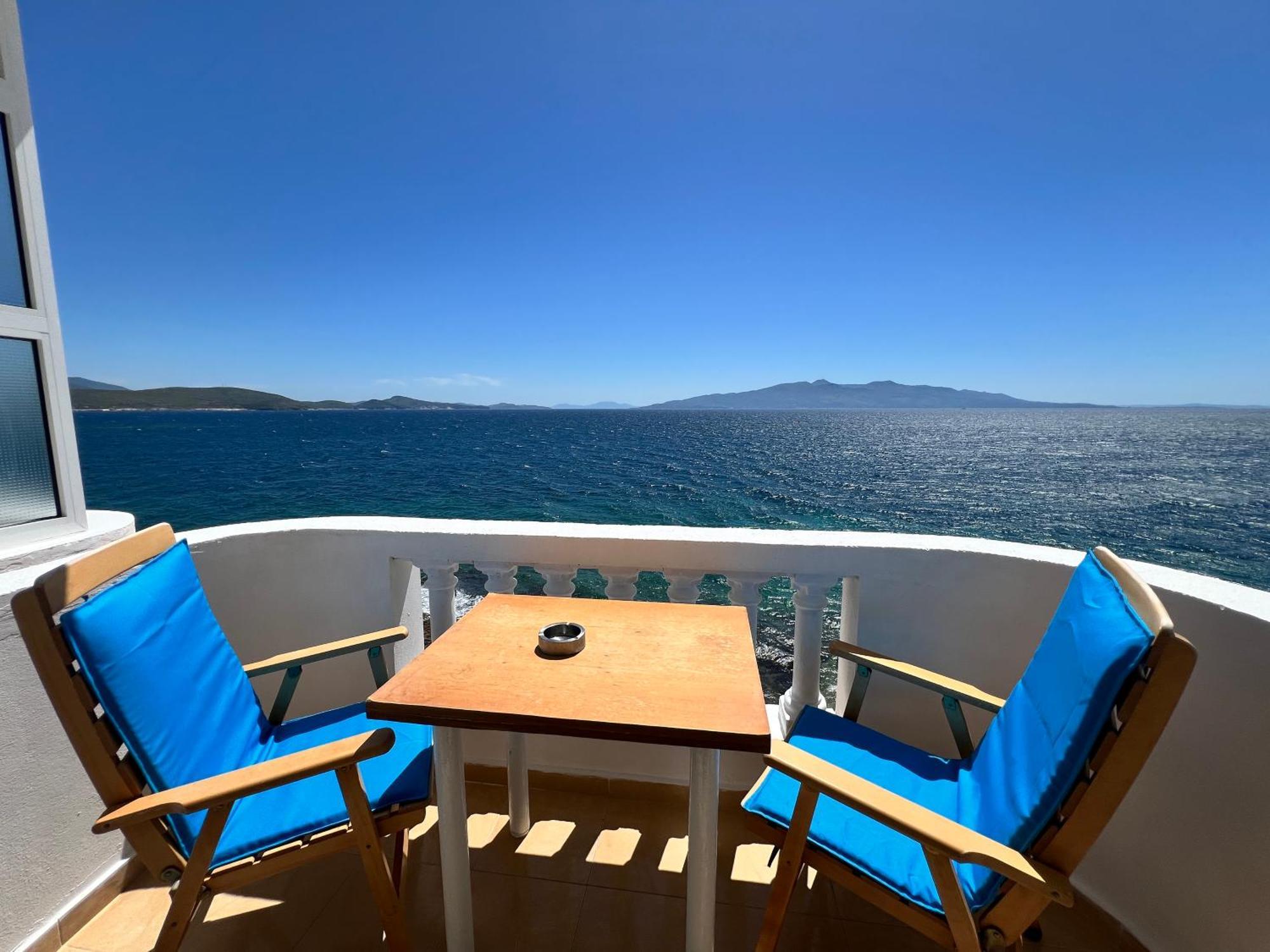 Rock Star-Pllakat Bed and Breakfast Sarandë Exteriör bild