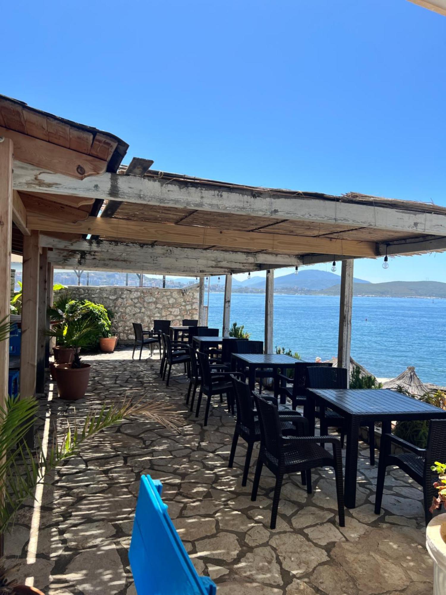Rock Star-Pllakat Bed and Breakfast Sarandë Exteriör bild